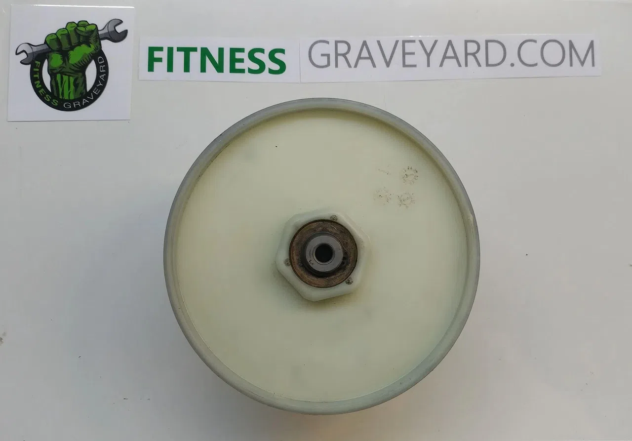 Life Fitness CLSX Intermediate Pulley# AK61-00061-0000 USED