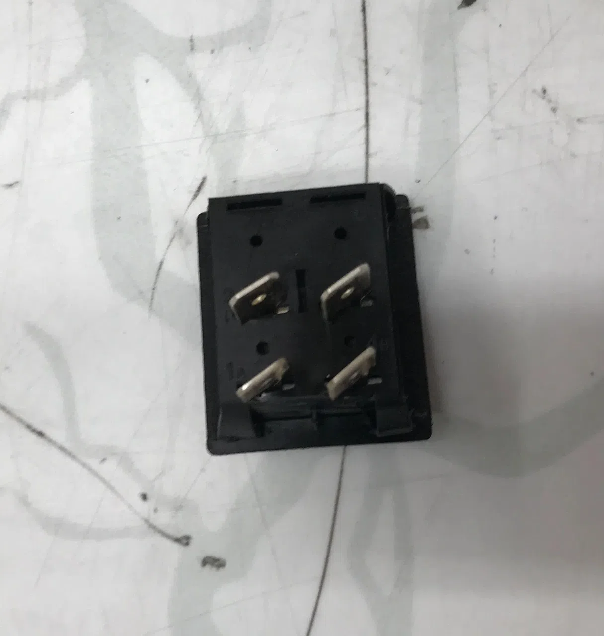 Life Fitness 95T On-Off Switch #0017-00032-0198 (USED)